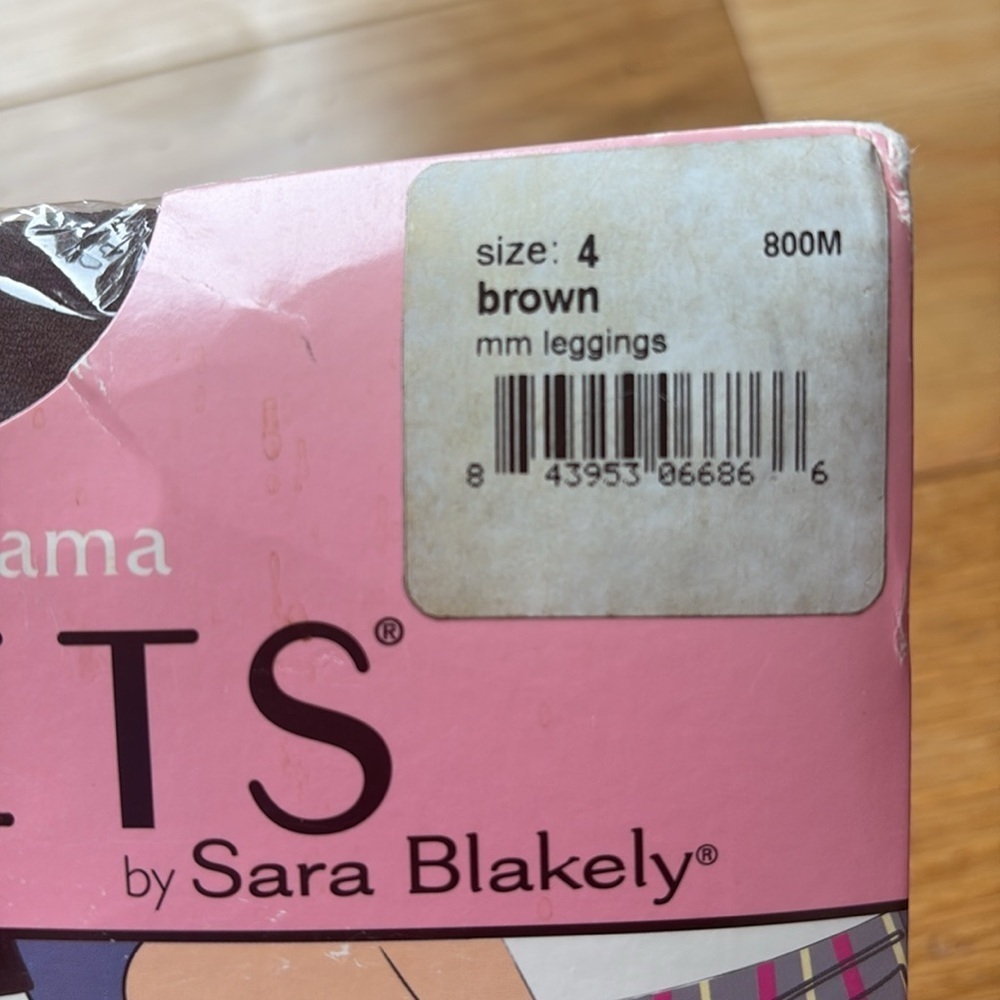 NWT Assets by Sara Blakey (Spanx) Lucky Leggings Maternity in Brown Size 4 - Picture 3 of 6